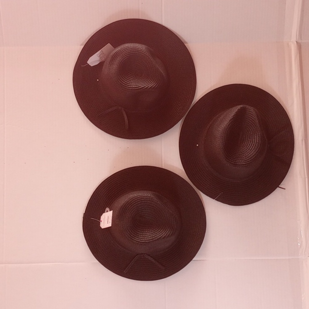 Black tailored floppy hat
